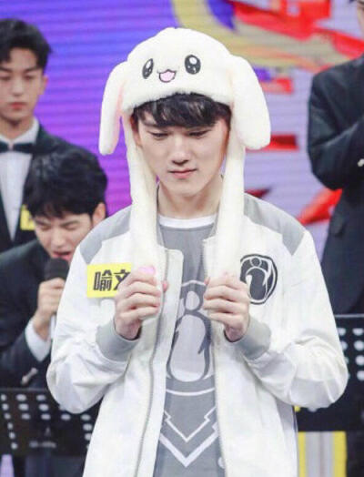 【数据前瞻】 LNG Esports vs Oh My God 双方下路能否为团队兜住底