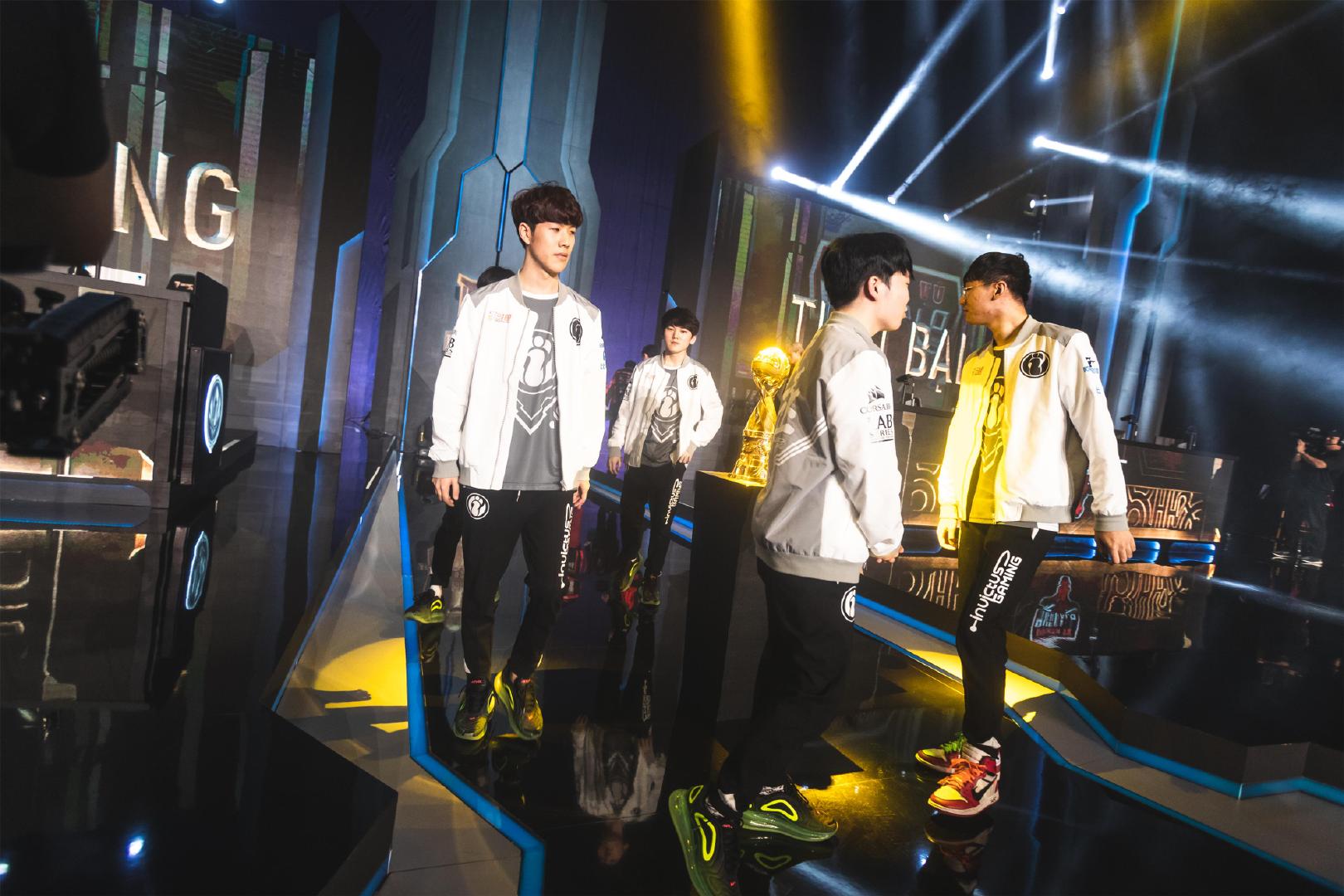 DK战队中单选手ShowMaker达成LCK联赛1300杀，排名LCK历史击杀榜第14位